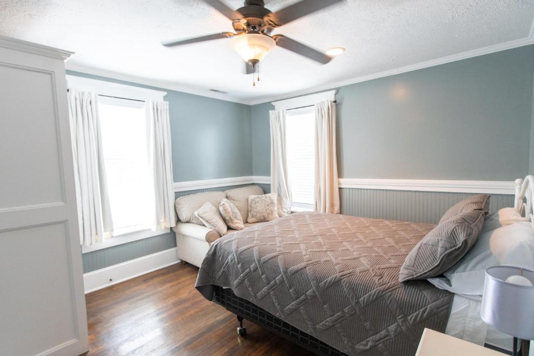 Photo of Bedroom in White Sulphur Springs
