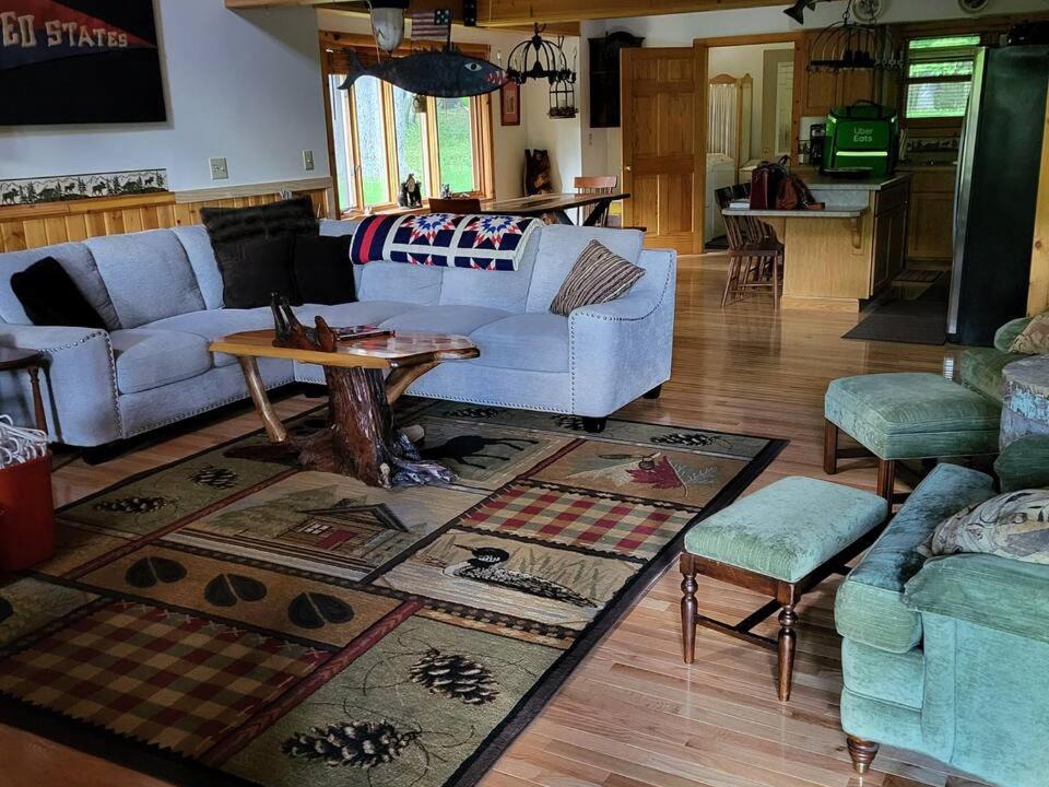 Photo of Livingroom in Alpine Lake