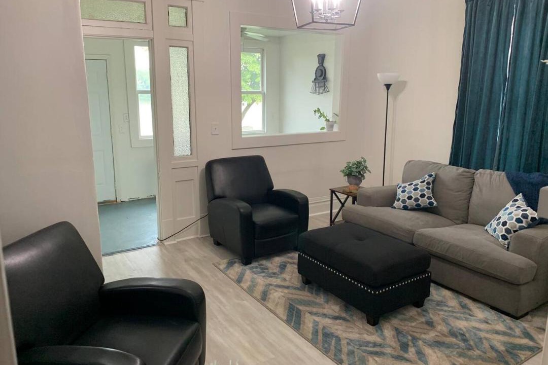 Photo of Livingroom in Russell