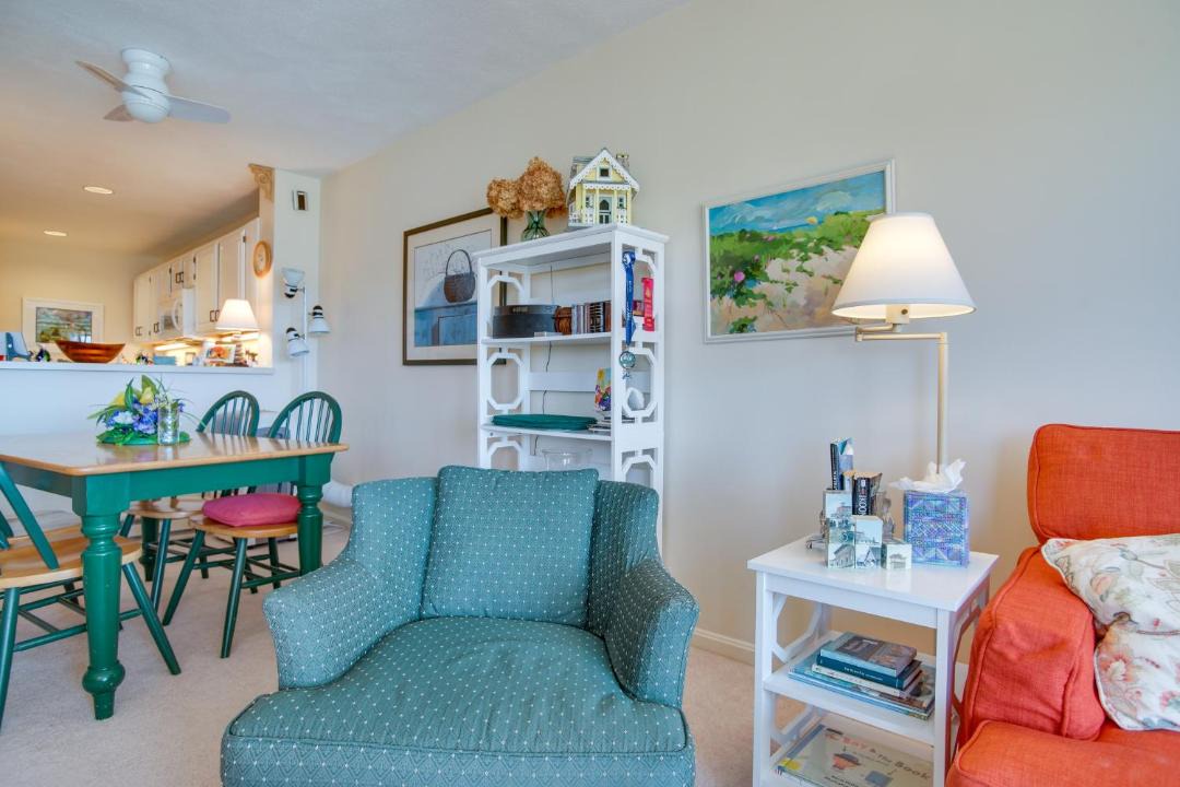 Photo of Livingroom in Oak Bluffs