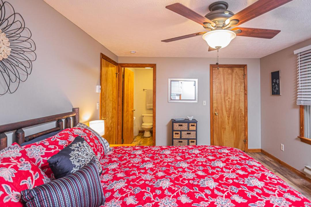Photo of Bedroom in McHenry