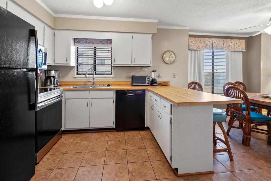 Photo of Kitchen in Cherry Grove Beach