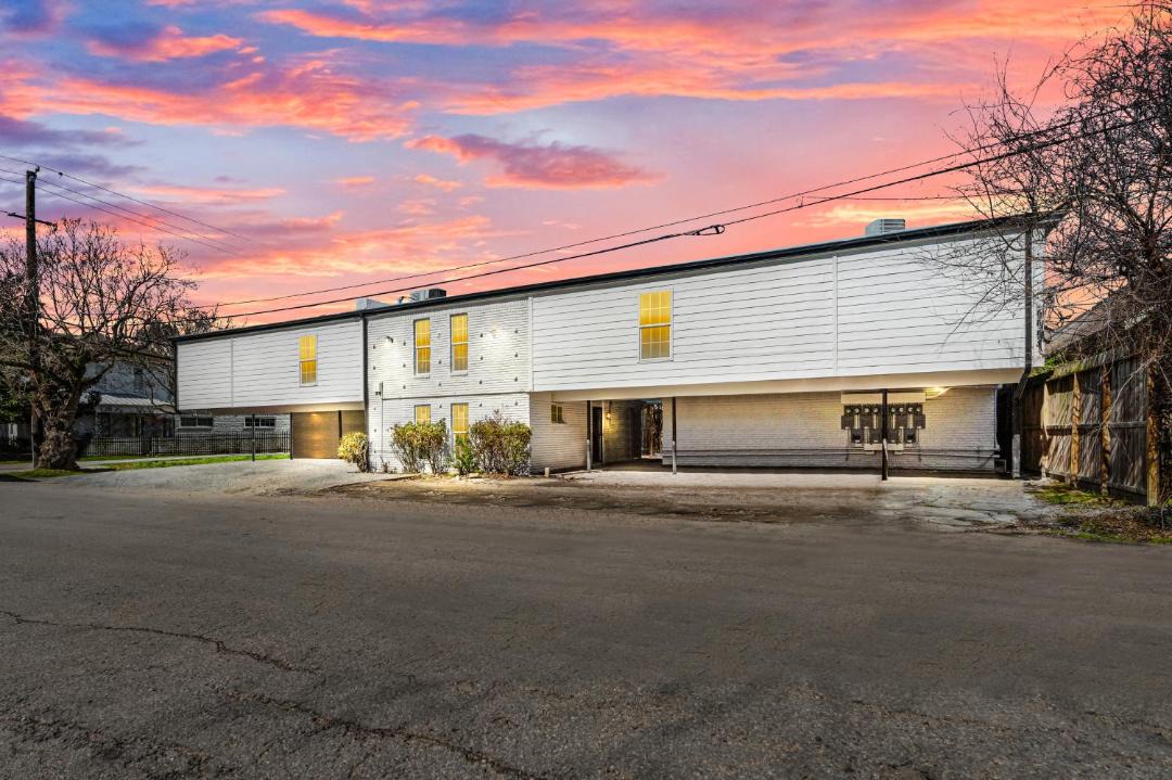 Photo of Buildings in Houston Heights