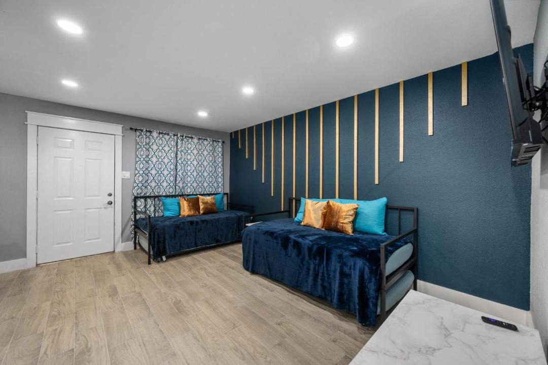 Photo of Livingroom in Houston Heights