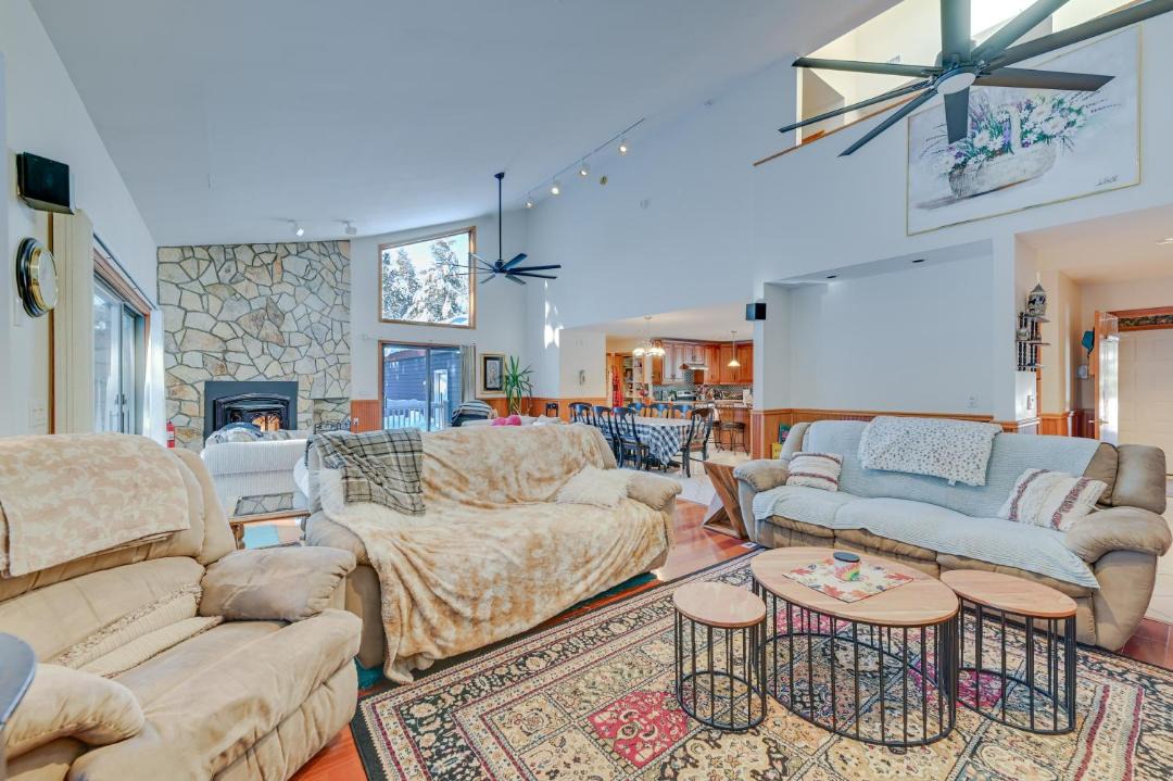 Photo of Livingroom in Tannersville