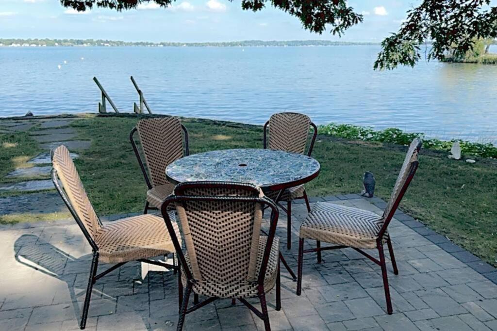 Photo of Patio Balcony in Town of Owasco