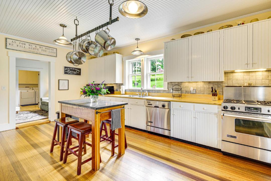 Photo of Kitchen in Lyndon Center