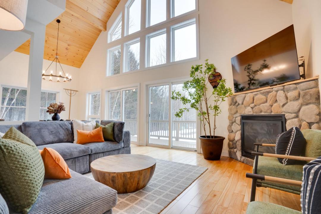 Photo of Livingroom in Intervale