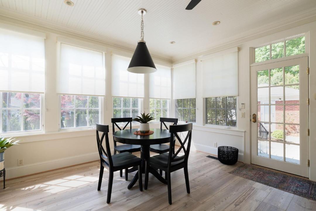 Photo of Livingroom in Old Irving Park