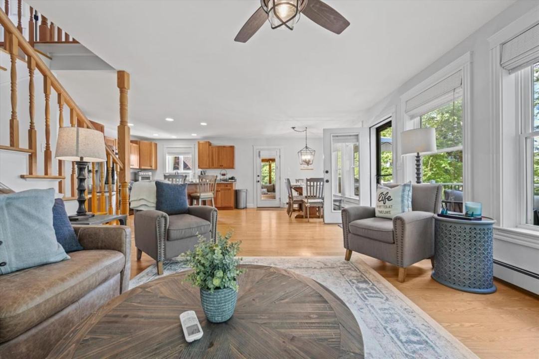 Photo of Livingroom in Naples
