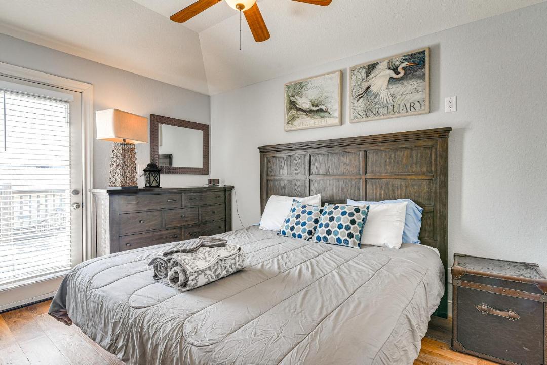 Photo of Bedroom in Jamaica Beach