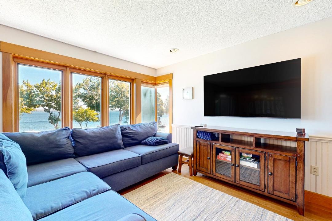 Photo of Livingroom in Gilford