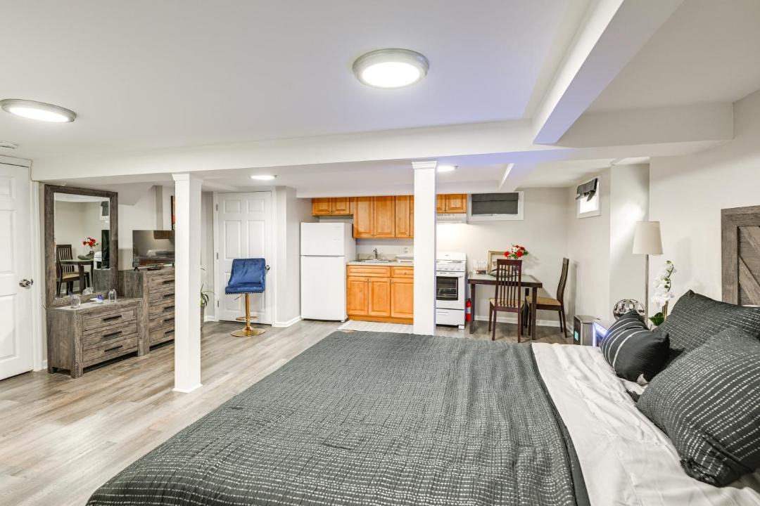 Photo of Bedroom in Floral Park