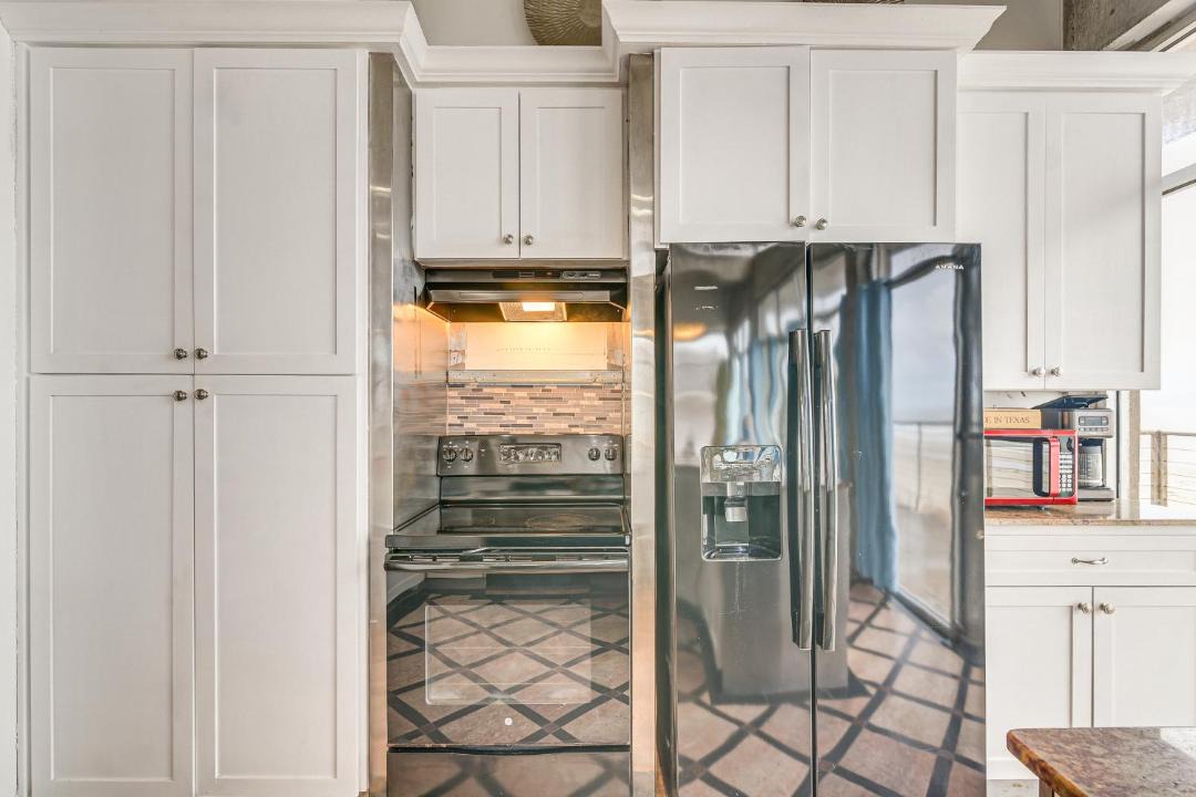 Photo of Kitchen in Bermuda Beach