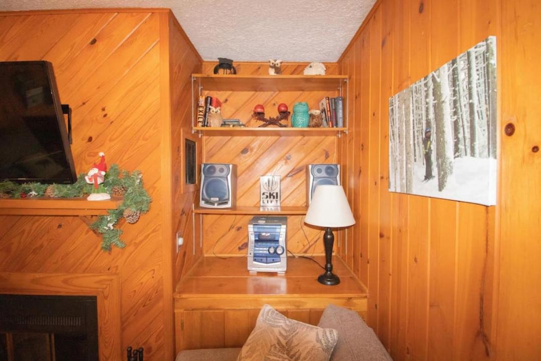 Photo of Bedroom in Snowshoe