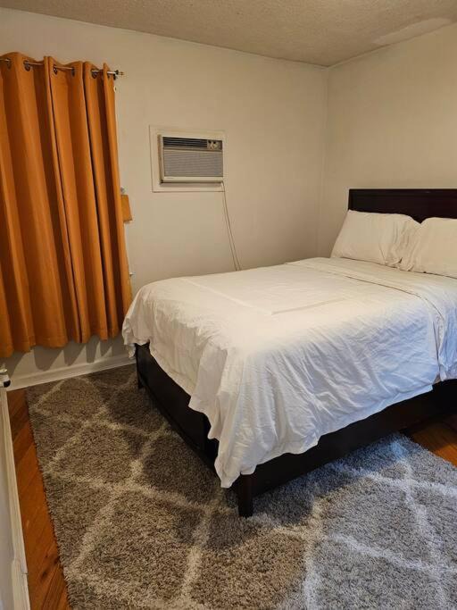 Photo of Bedroom in Elmont
