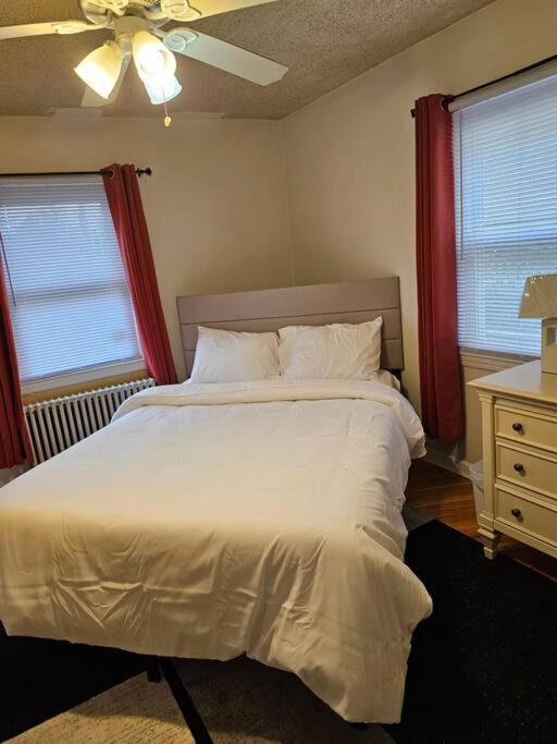 Photo of Bedroom in Elmont