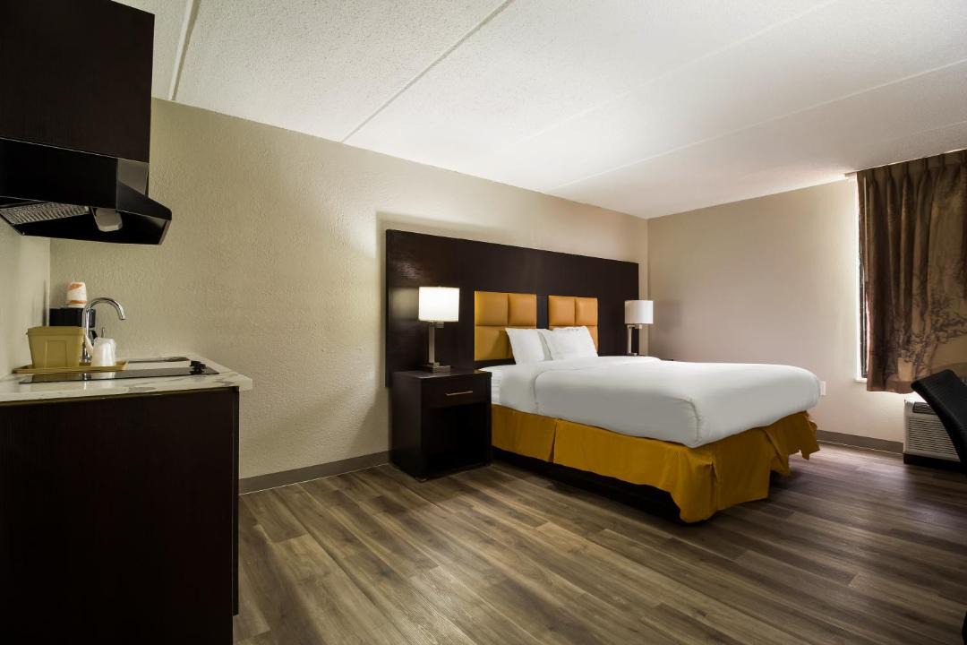 Photo of Bedroom in Lake Jackson