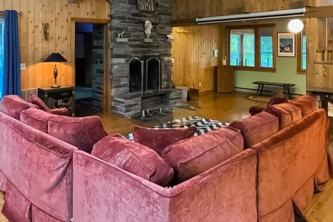 Photo of Livingroom in Forest Farms
