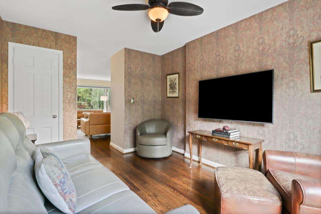 Photo of Livingroom in Old Town Alexandria