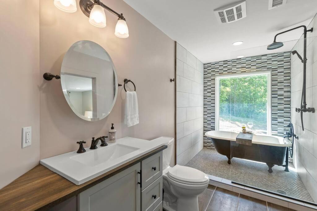 Photo of Bathroom in Maurertown