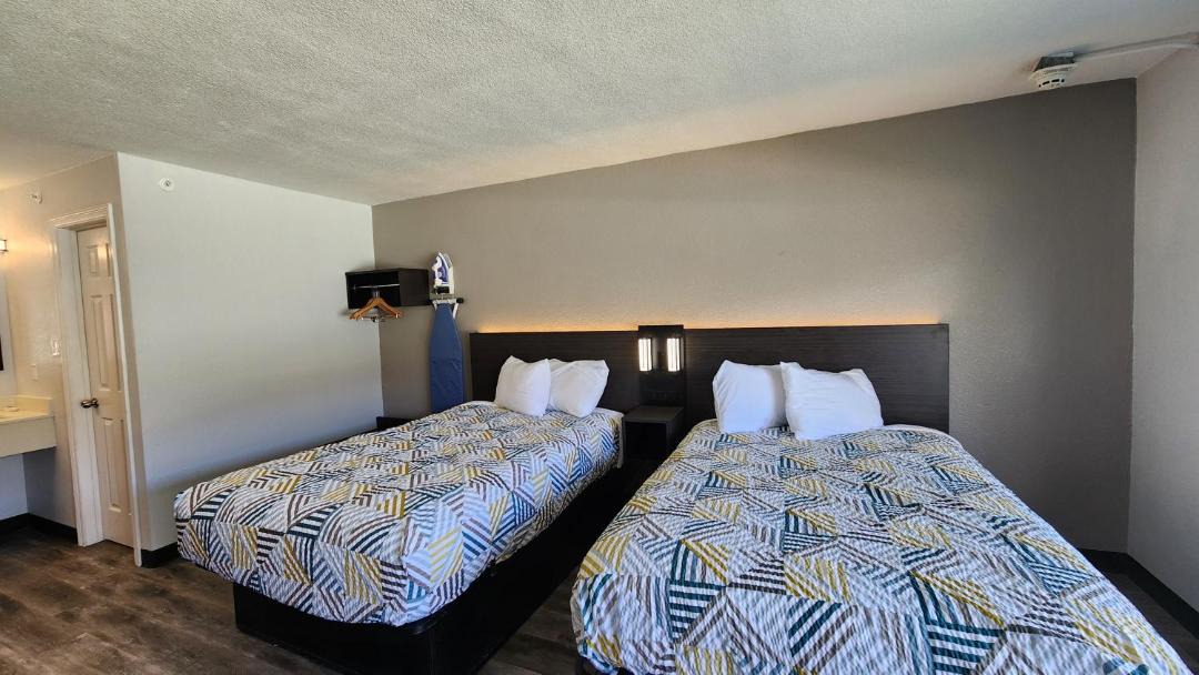 Photo of Bedroom in Alvin