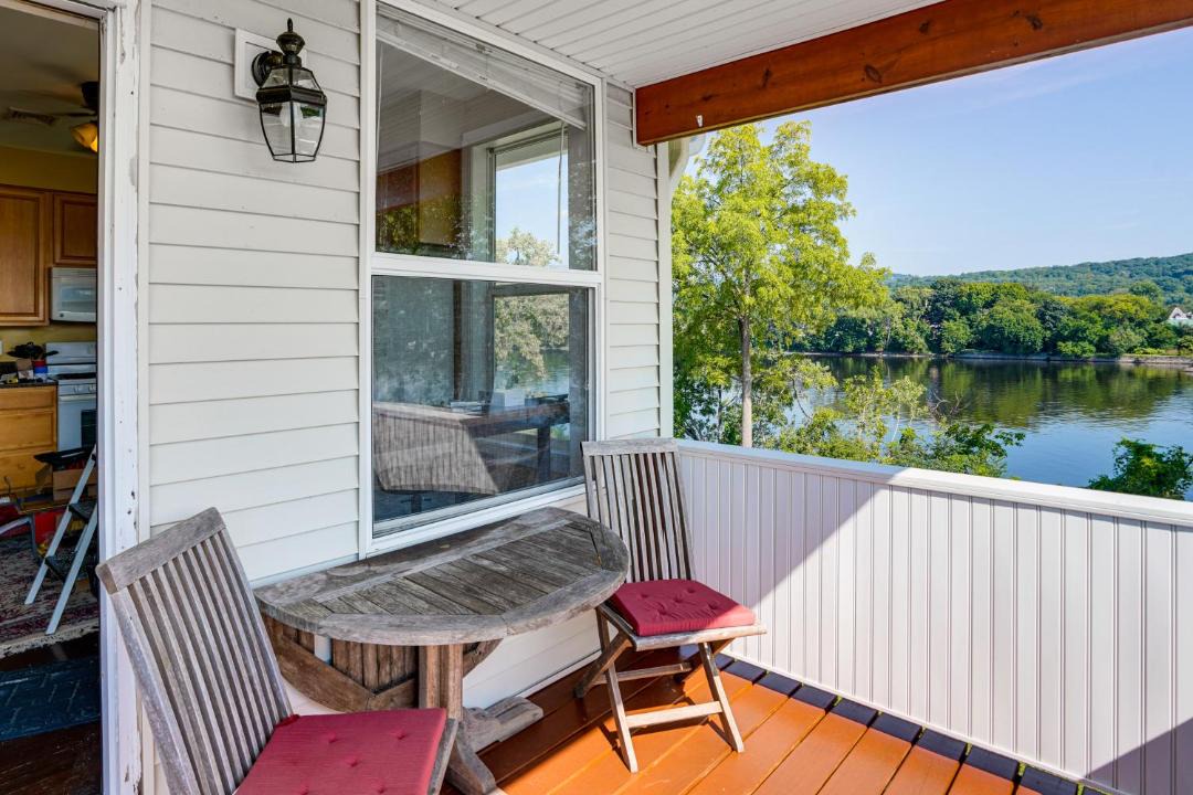 Photo of Patio Balcony in Village of Waterford
