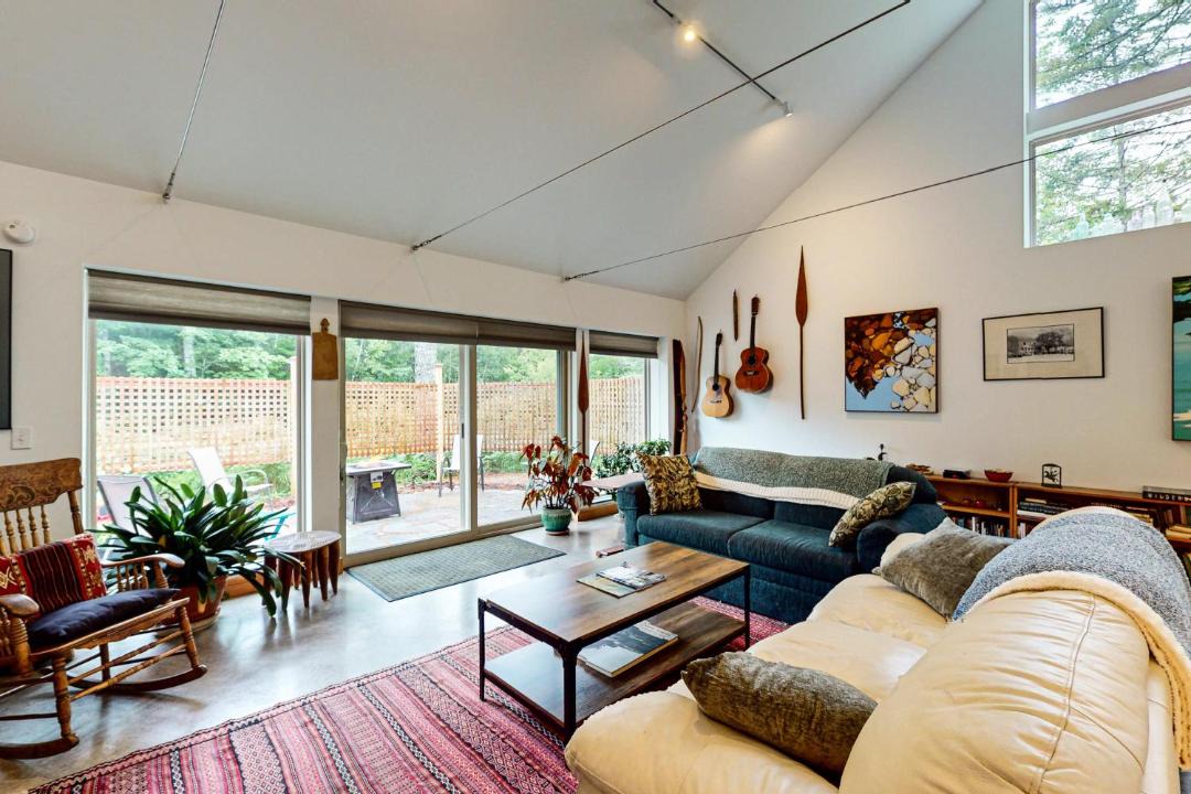 Photo of Livingroom in Ellsworth