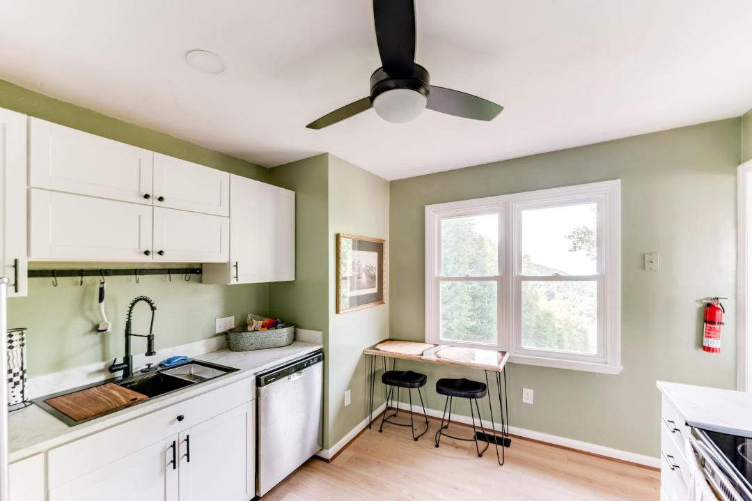 Photo of Kitchen in Burnt Chimney