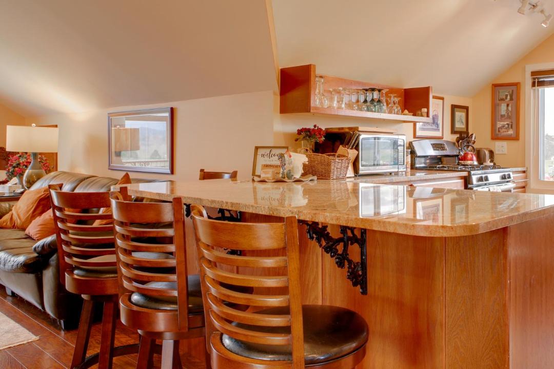 Photo of Livingroom in Schuylerville