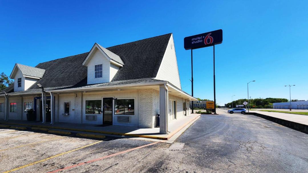 Photo of Buildings in Webster