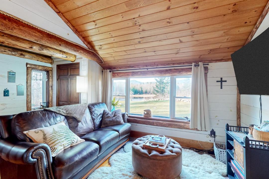 Photo of Livingroom in North Troy