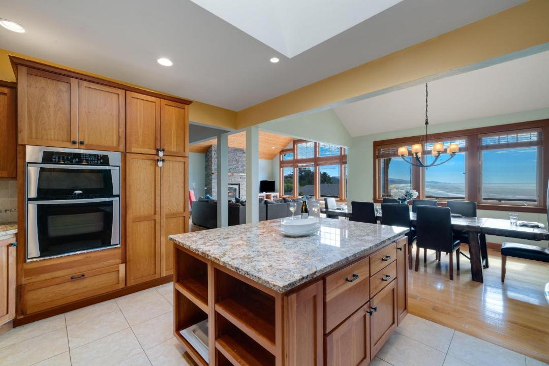 Photo of Kitchen in Neahkahnie Beach