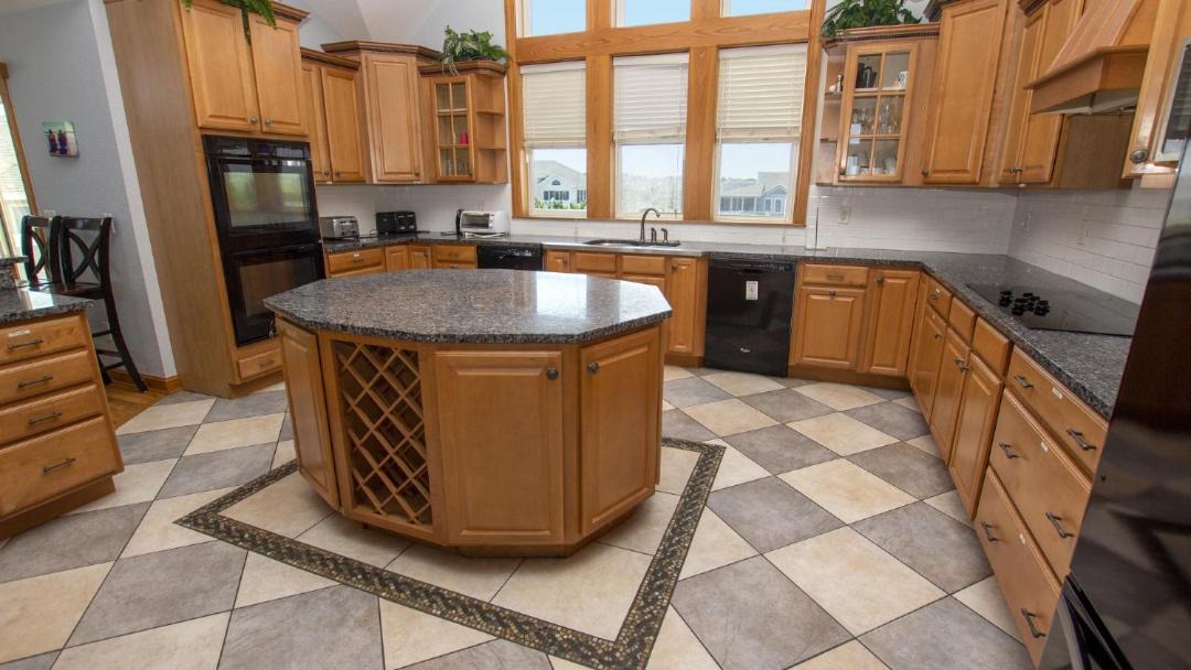 Photo of Kitchen in Whalehead Beach