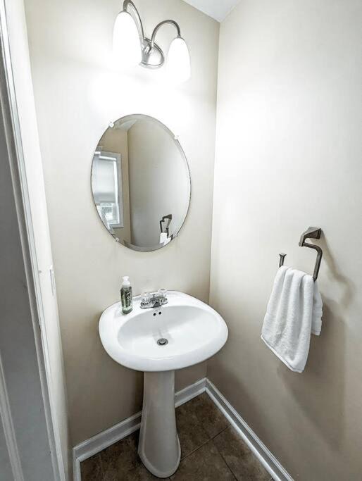 Photo of Bathroom in Stockade Historic District