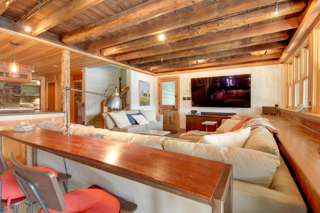 Photo of Livingroom in Silver Bay