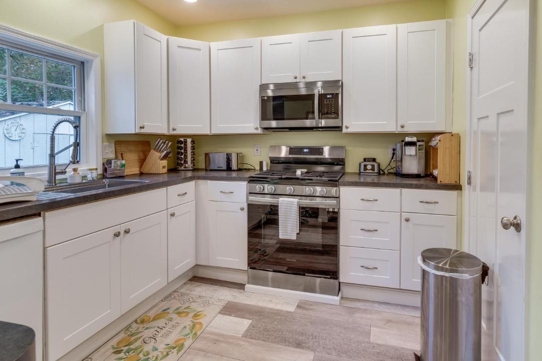 Photo of Kitchen in Town of Richmond