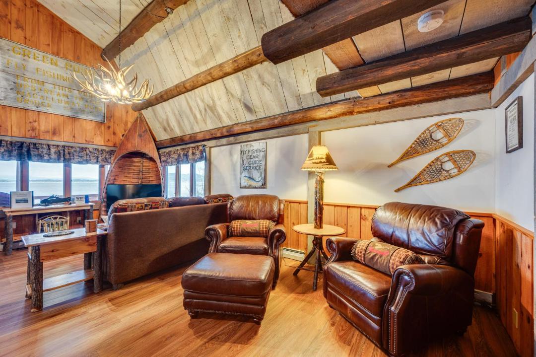 Photo of Livingroom in Pittsburg