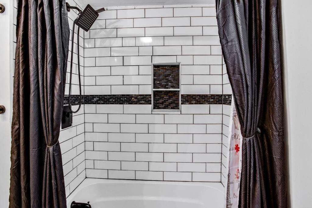 Photo of Bathroom in Gates-North Gates