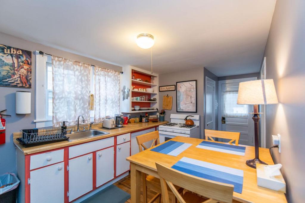 Photo of Kitchen in Old North End