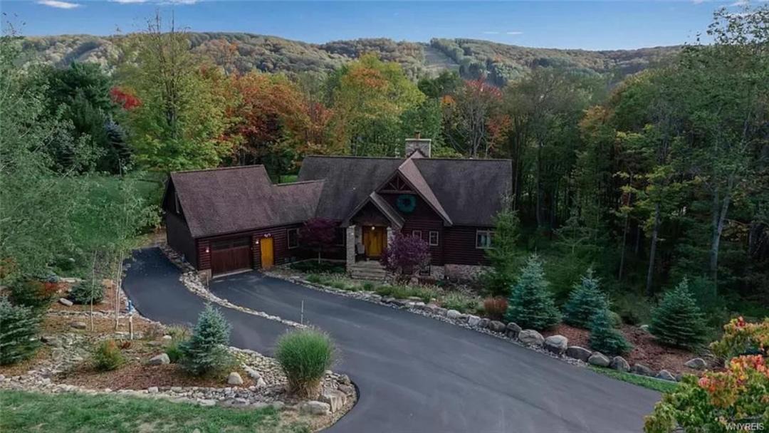 Photo of Buildings in Ellicottville