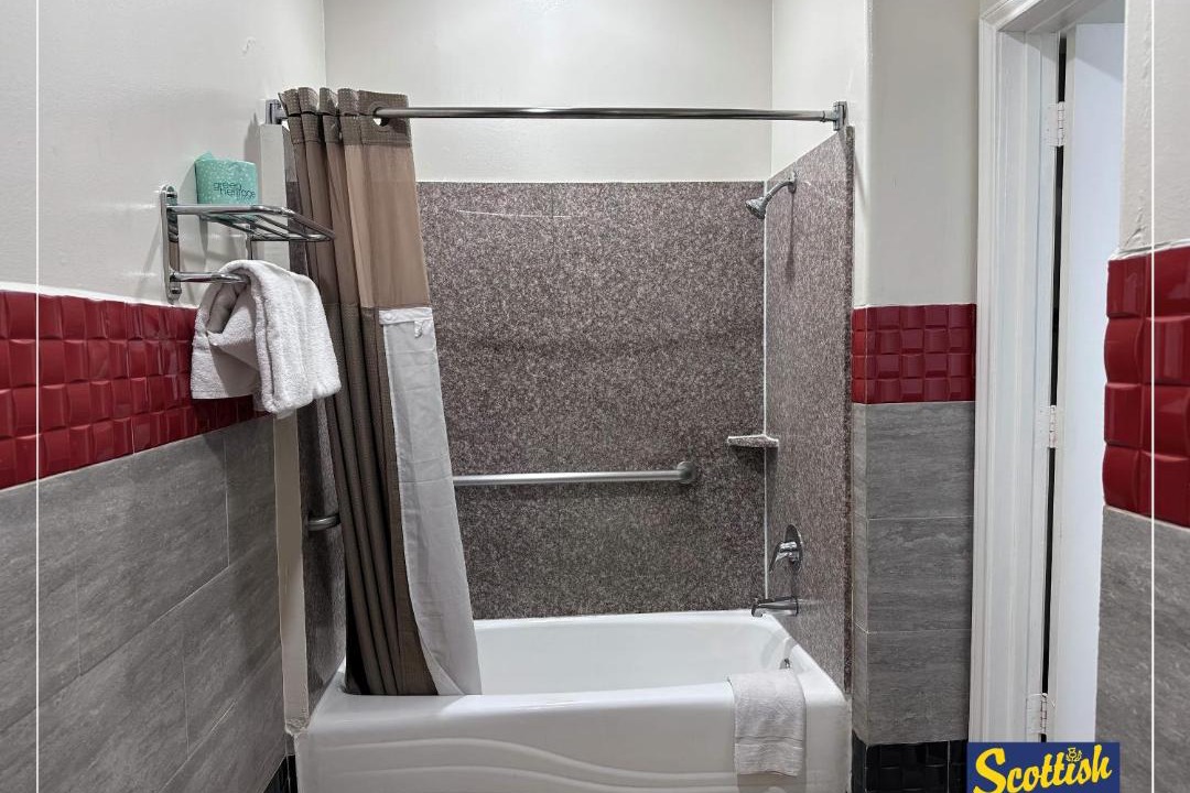 Photo of Bathroom in Clodine