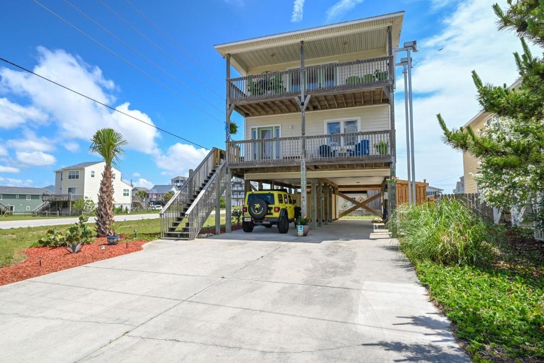 Photo of Buildings in North Topsail Beach