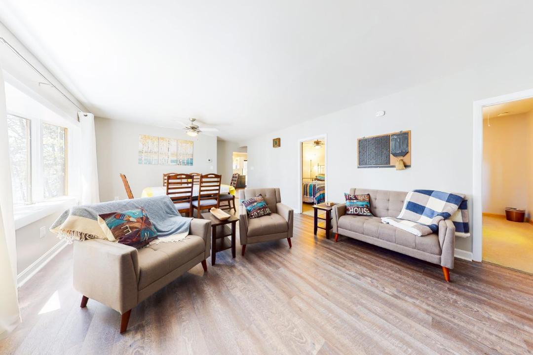 Photo of Livingroom in The Bays
