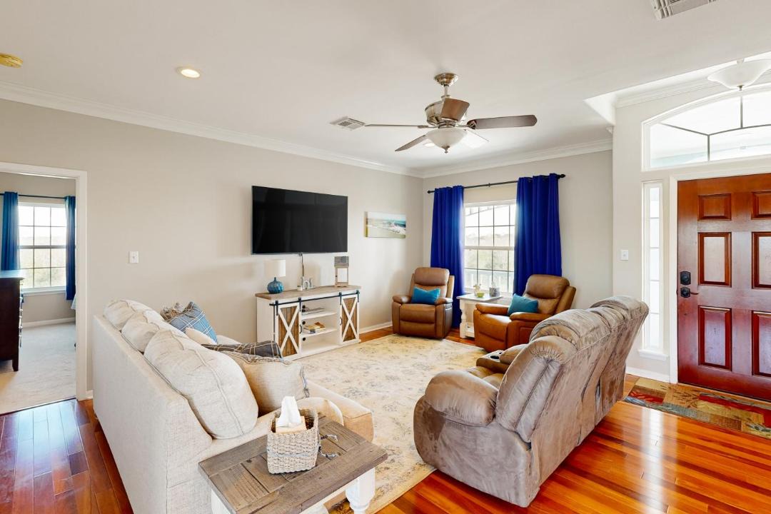 Photo of Livingroom in Texas Gulf Coast Region