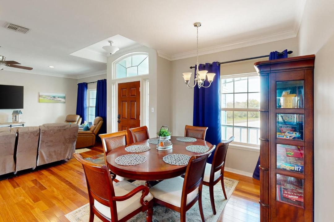 Photo of Livingroom in Texas Gulf Coast Region