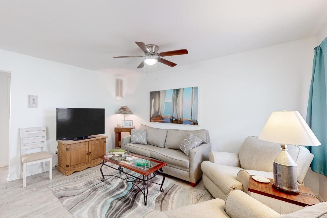 Photo of Livingroom in Caine Woods