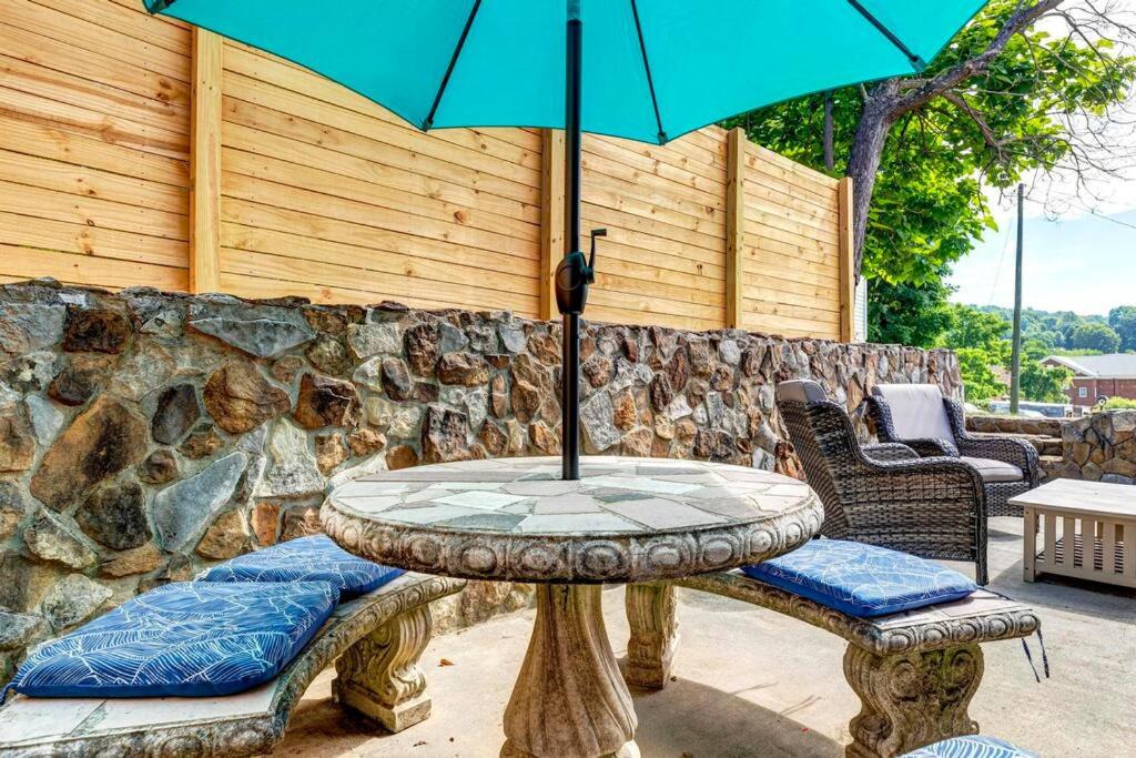 Photo of Patio Balcony in Lynn Garden