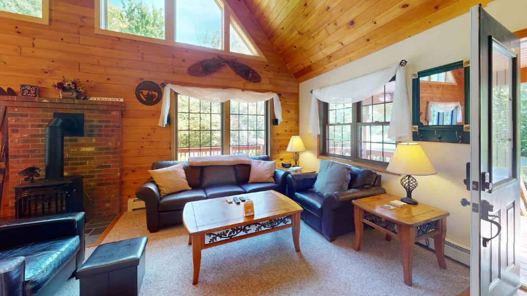 Photo of Livingroom in East Haven  Rutland County