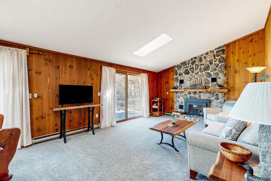 Photo of Livingroom in Moultonborough